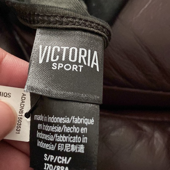 NWT Victoria Secret Sport Camo Top - Picture 7 of 8